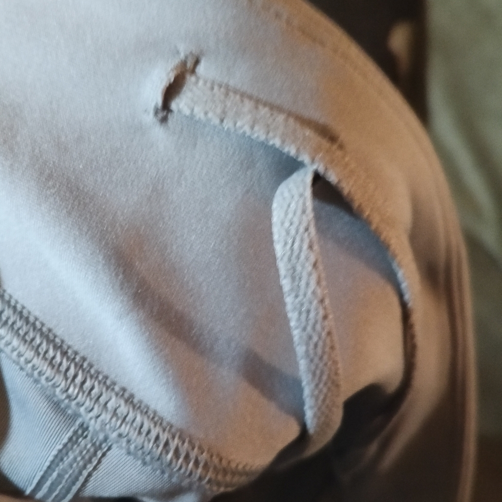 Compression Performance Leggings — Under Armour - Picture 5 of 6